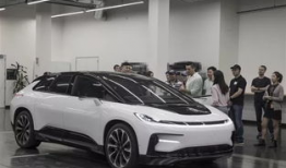 法拉第ff91直播下线,科技巨擘的豪华电动旗舰正式亮相！”